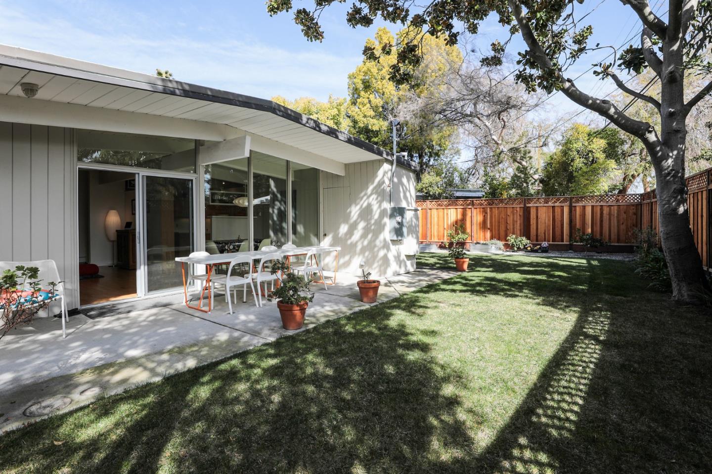 Ramona St, Palo Alto, CA 94306 Dragon1USA